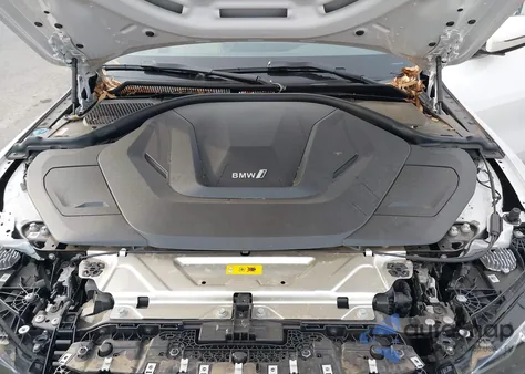 2024 BMW I4 Gran Coupe Edrive35 z USA, uszkodzony, nr VIN WBY43AW01RFS57151